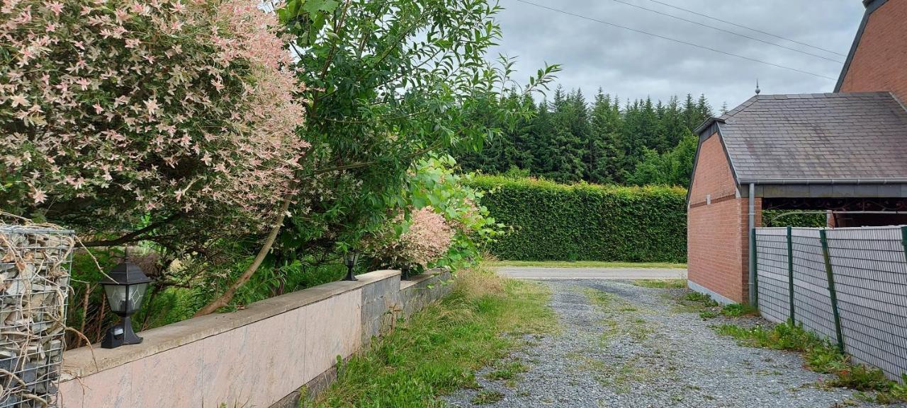 Nazareth Logement Un Magnifique Logement De Vacances Bastogne Dış mekan fotoğraf