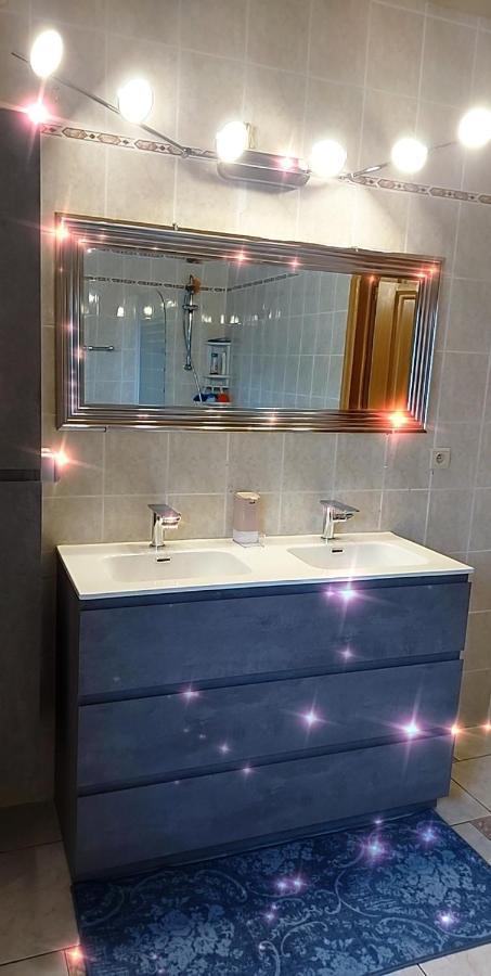 Nazareth Logement Un Magnifique Logement De Vacances Bastogne Dış mekan fotoğraf